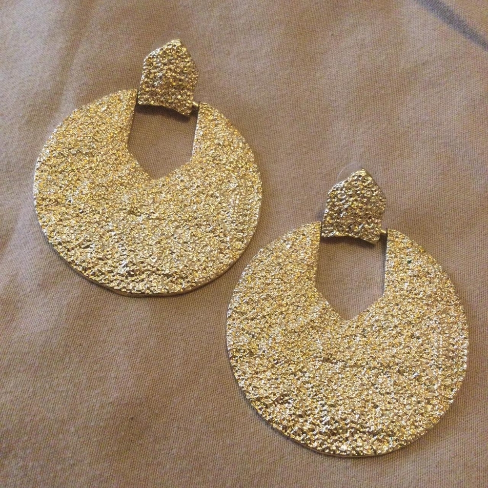 Chunky doorknocker earrings